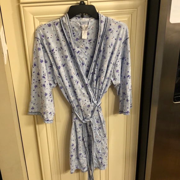 Aria Intimates & Sleepwear Aria Floral Bathrobe Poshmark